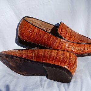 Lucchese Loafers in camel with black piping